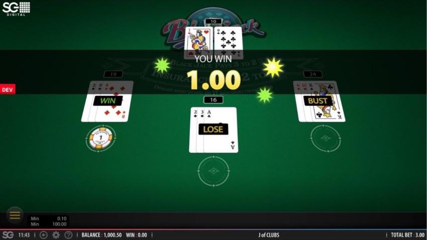 Cómo jugar al blackjack Captura de pantalla de cómo jugar Blackjack en una partida online donde se muestra una mano ganadora con un As y un 10.