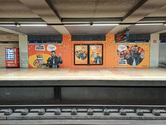 BacanaPlay invade o metro de Lisboa e Porto com nova campanha screenshot 2