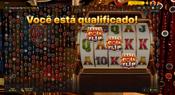 Tela do jogo Crazy Coin Flip na etapa de qualifica&ccedil;&atilde;o, mostrando 3 s&iacute;mbolos scatters nos rolos.