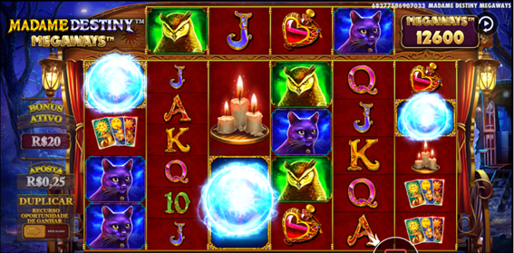 Tela do jogo base do slot Madame Destiny Megaways mostrando 2 s&iacute;mbolos scatters na grade, combina&ccedil;&atilde;o que ativa as rodadas gr&aacute;tis.